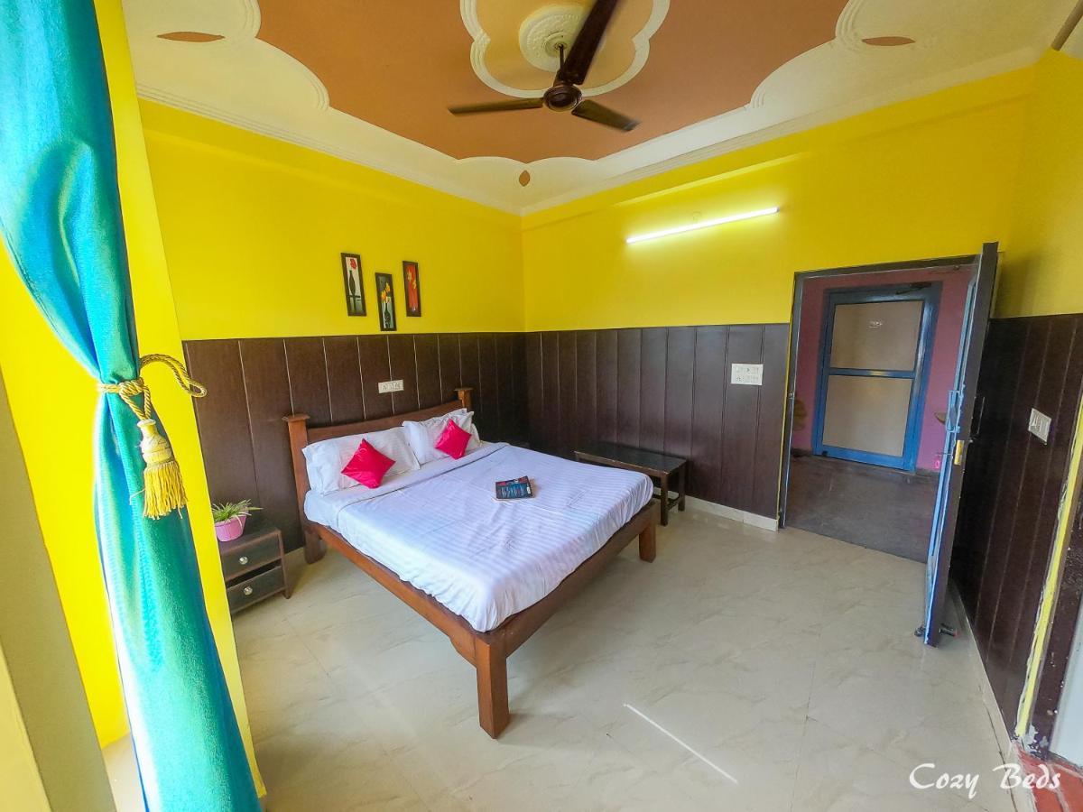 Hostel Cozy Beds Rishikesh Ngoại thất bức ảnh