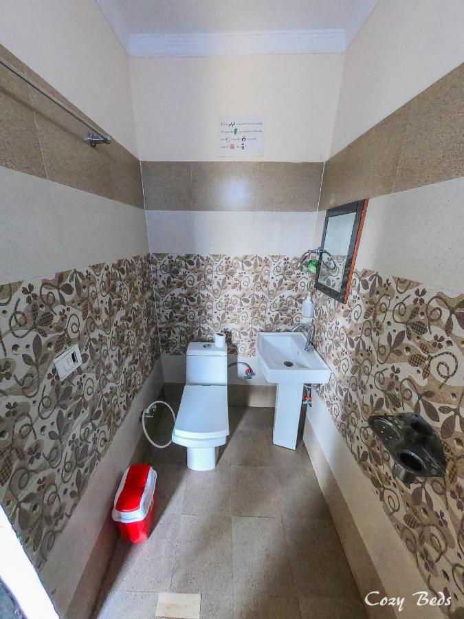 Hostel Cozy Beds Rishikesh Ngoại thất bức ảnh