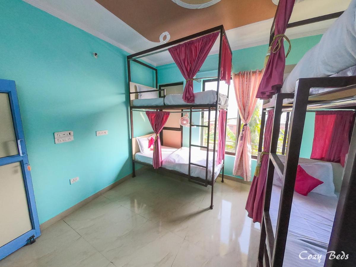 Hostel Cozy Beds Rishikesh Ngoại thất bức ảnh